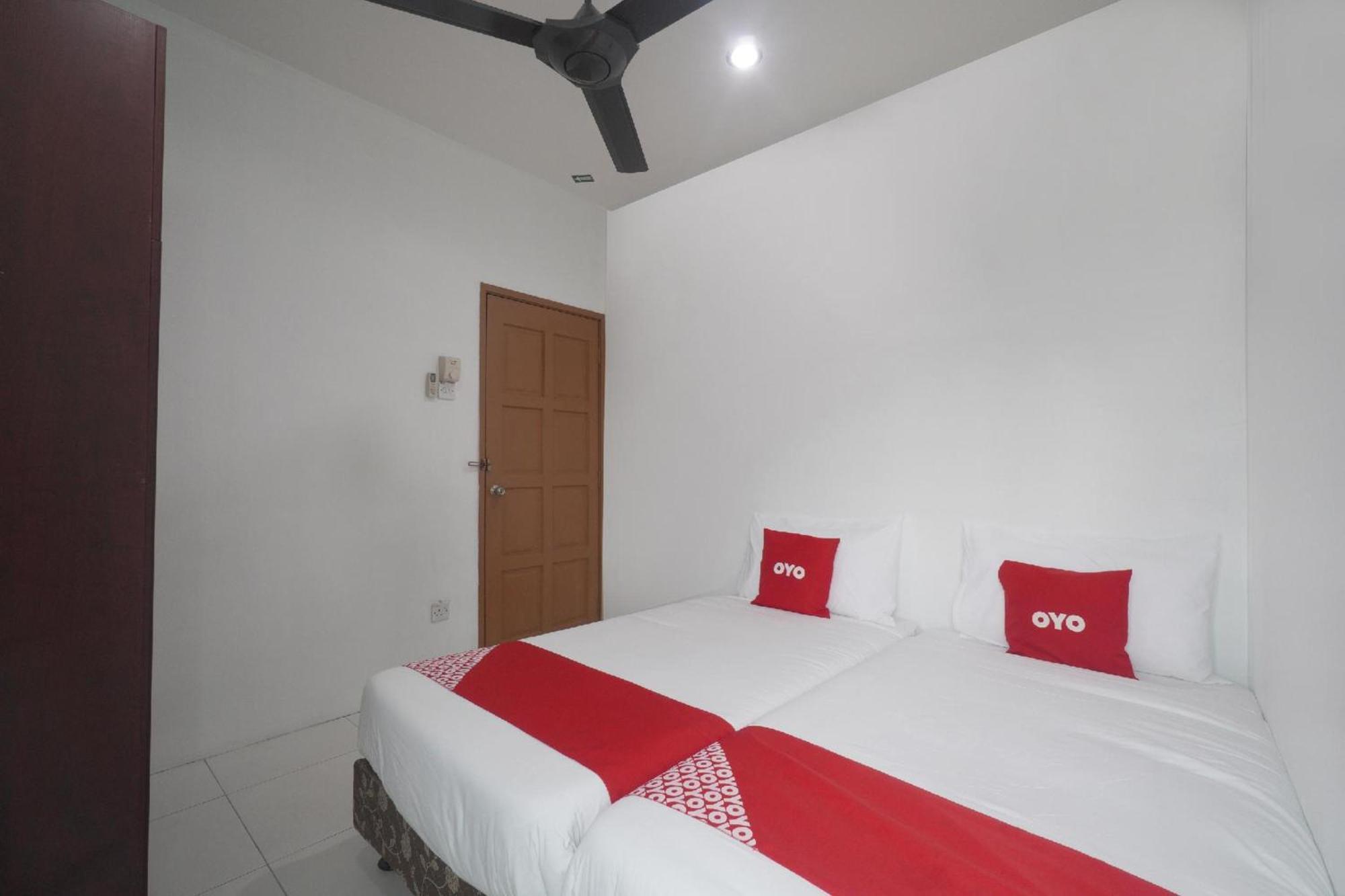 Oyo 91089 Motel Fasa 2B Seri Manjung Esterno foto