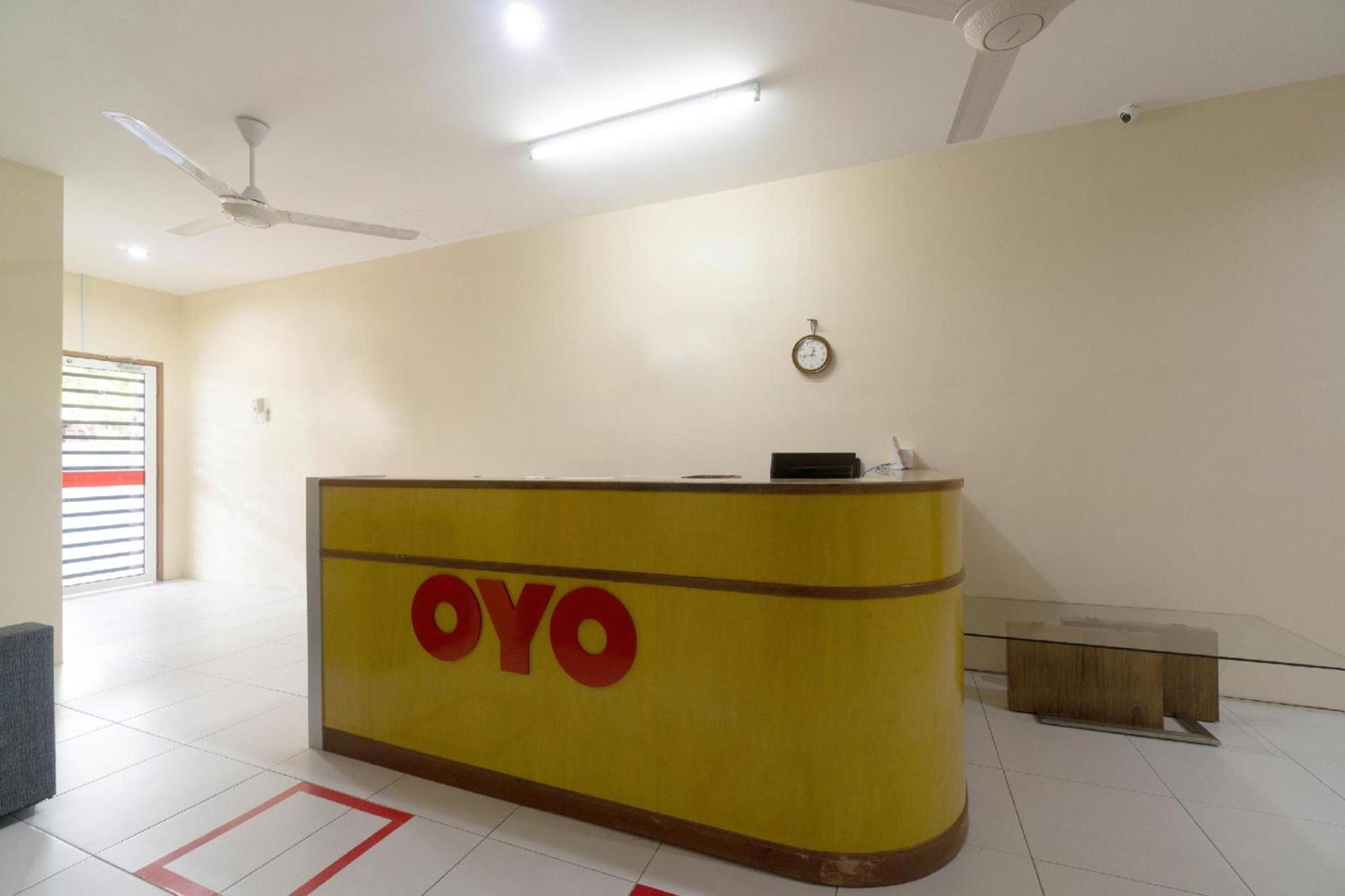 Oyo 91089 Motel Fasa 2B Seri Manjung Esterno foto